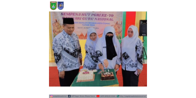 SMP Negeri Binaan Khusus Kota Dumai Gelar Pentas Seni dalam Rangka HUT PGRI ke-79 dan Hari Guru Nasional 2024